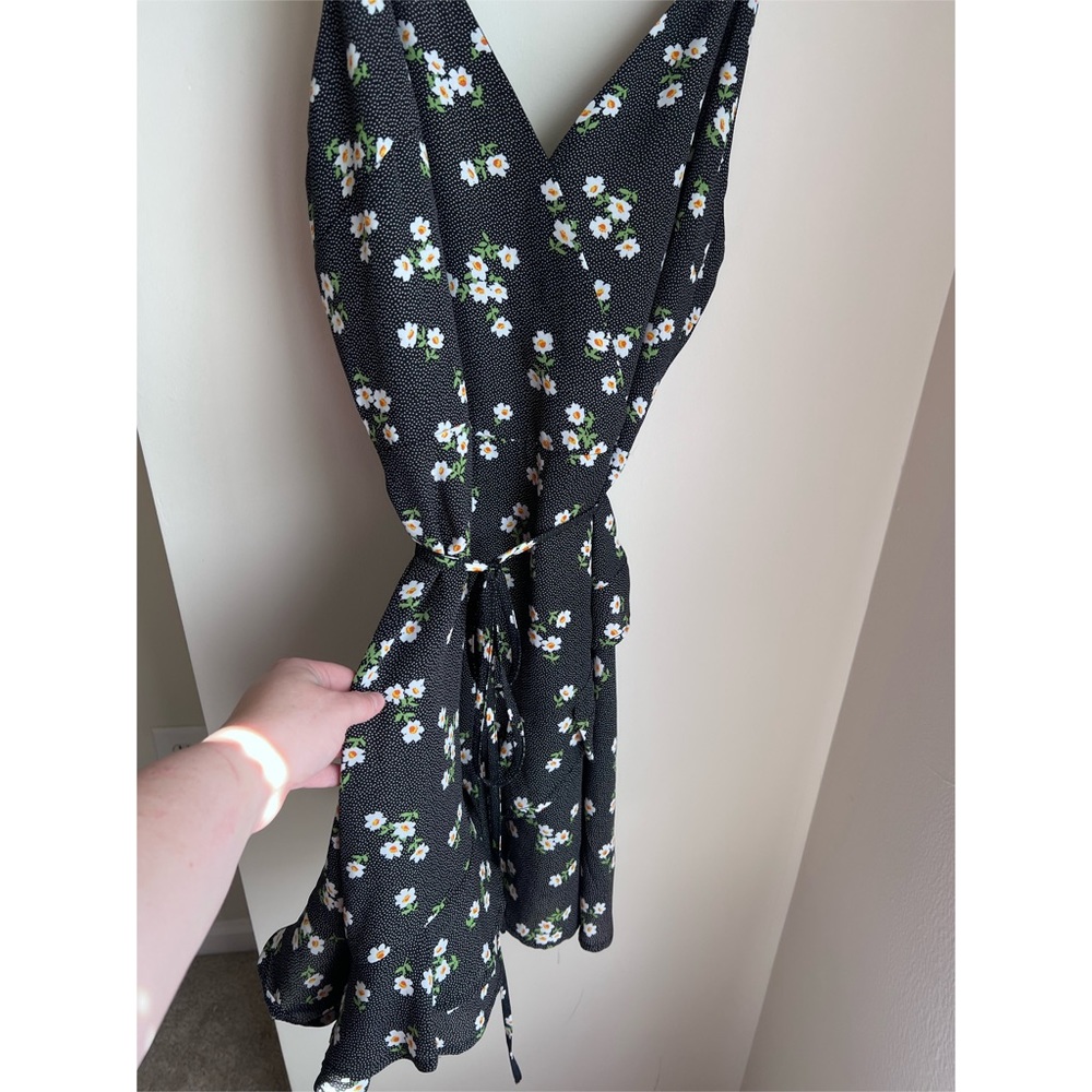 🚾Altar’d state mini dotted and flower printed dress🚾